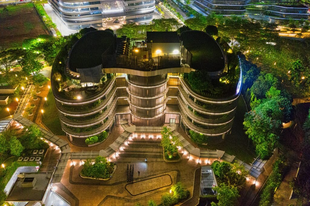 Green Buildings & PropTech: Sustainable Real Estate Investment 2025